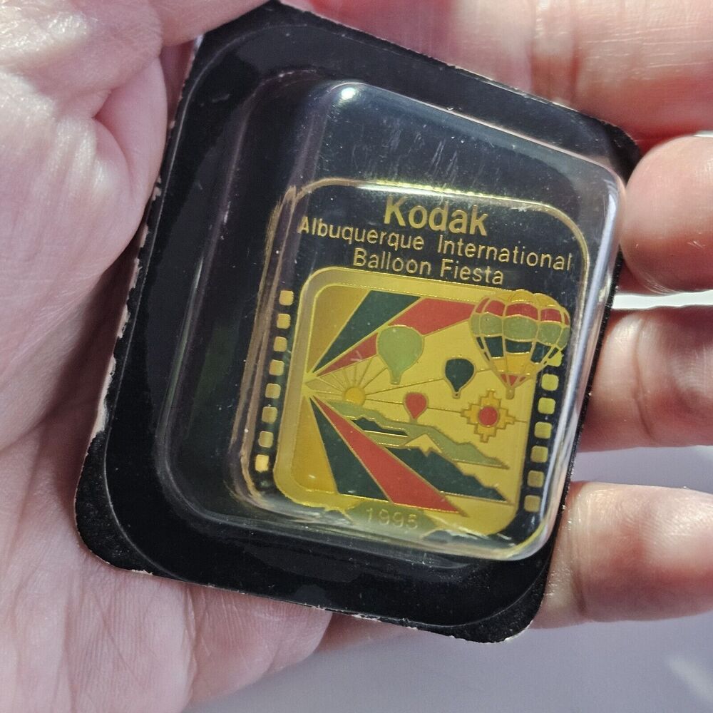 *Sale* New ~ 1995 Kodak Albuquerque International Balloon Festival Pin 1 1/4"